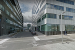 Backen ner mot Valhall sporthall och infart till garaget